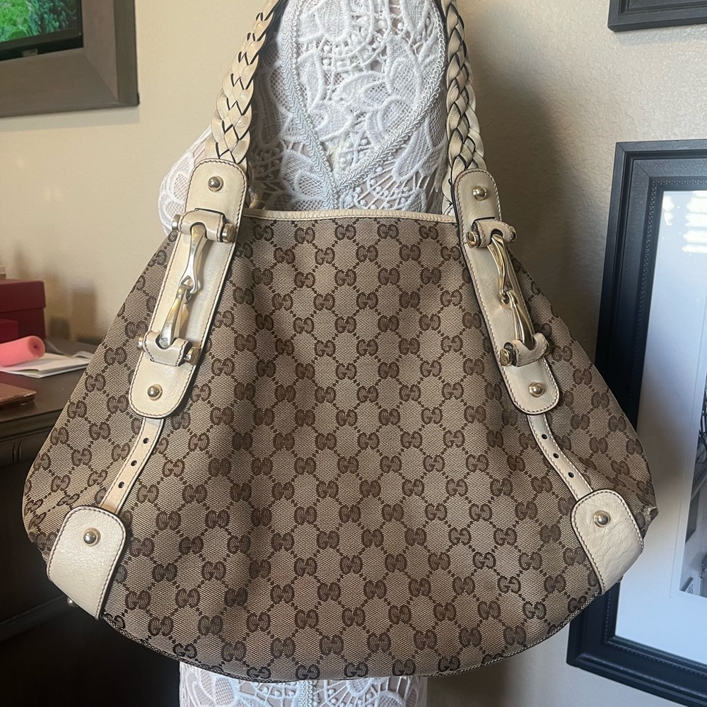 Gucci Beige and Brown Shoulder Bag